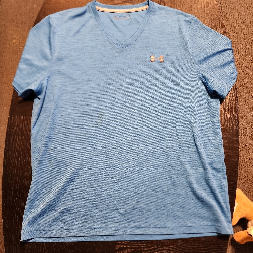 Under Armour Tshirt